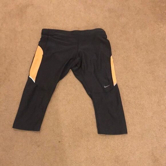 Nike Dri Fit running  capris - Picture 1 of 7